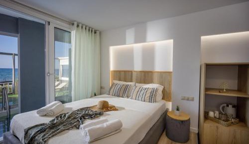 Junior Suite with Private Pool