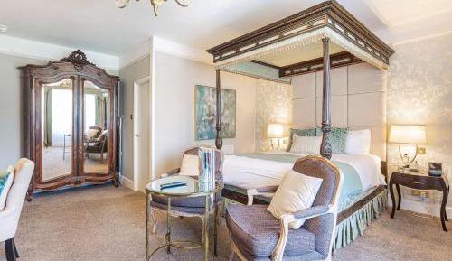 Superior Four Poster Room