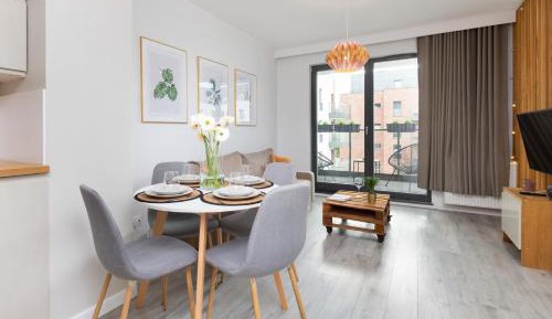 One-Bedroom Deluxe Apartment
