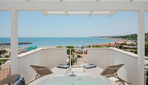 King Suite with Sea View