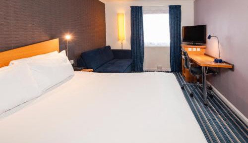 Standard Room with Free Hot Breakfast