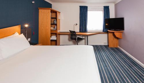 Double Room with Free Hot Breakfast - Accessible