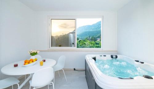 Three Bedroom Apartment with Terrace