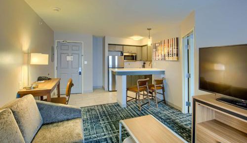One-Bedroom King Suite