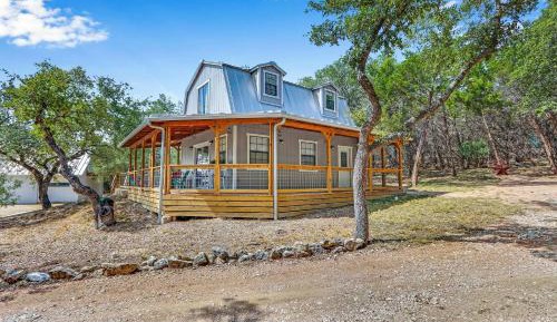 One-Bedroom Holiday Home