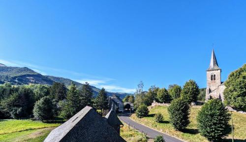 Triple Room with Mountain View