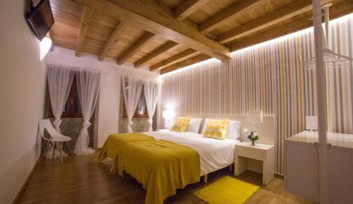 Twin Room with Bath