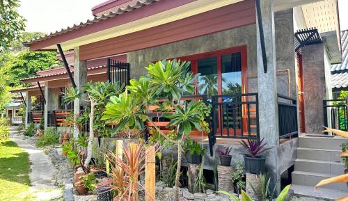 Deluxe Double Room with Garden View