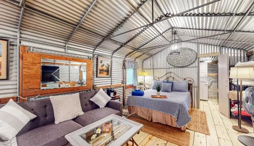 One-Bedroom House