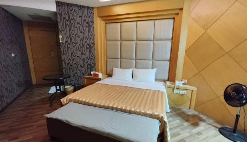 Deluxe Double Room with Bath