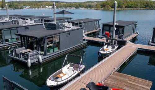 Two-Bedroom House Boat
