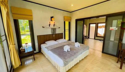 Deluxe Double Room with Bath