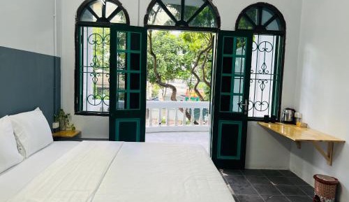 Deluxe Double Room with Balcony