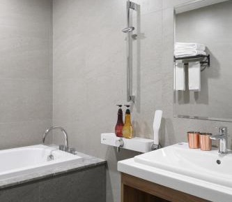 Deluxe Double Room with Bath