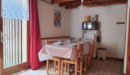 Apartment (5 Adults)