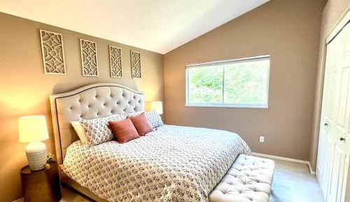 Three-Bedroom Townhouse