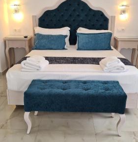 Suite with Hot Tub