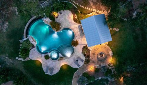 One-Bedroom Holiday Home