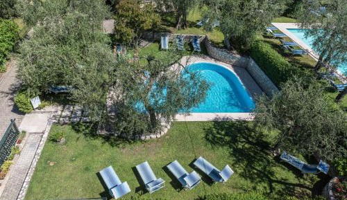 Superior One-Bedroom Apartment with Balcony