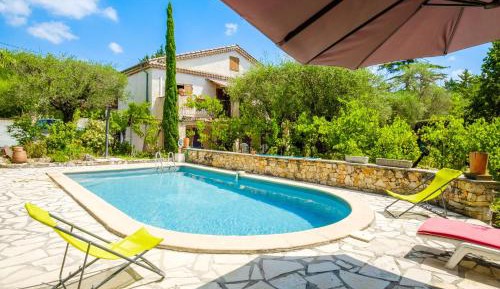 Villa with Garden View