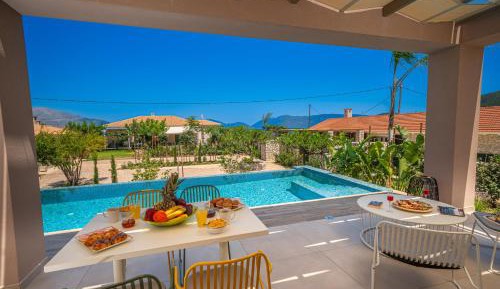 Villa - Beach Front