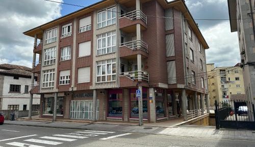 Twin Room with Shared Bathroom