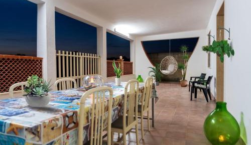 Three-Bedroom Holiday Home 