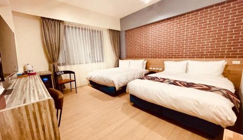 Premium Quadruple Room