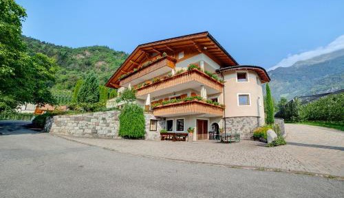 Superior One-Bedroom Apartment with Balcony