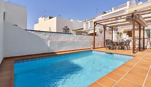 Three-Bedroom Superior Apartment