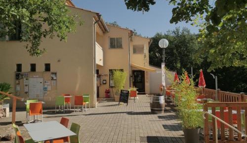 Apartment with Garden View