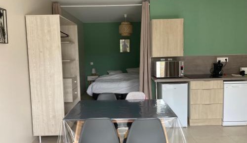 Apartment with Garden View