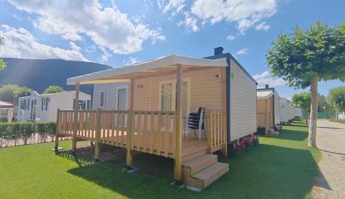 Two-Bedroom Bungalow (4-5 Adults)
