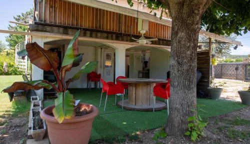 Villa with Garden View