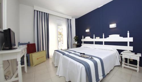 Twin Room with Balcony