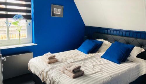 Small Twin Room