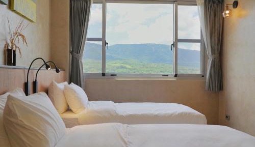 Double Room with Mountain View