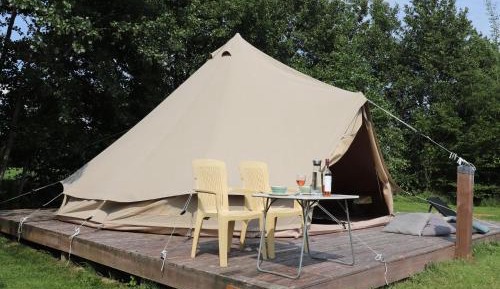 One-Bedroom Holiday Home