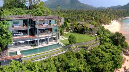 5-Bedroom + 1 Bunk Room Villa with Private Chef