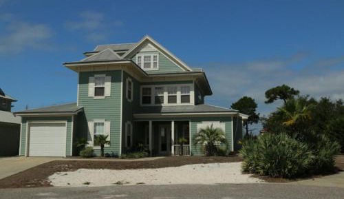 Six-Bedroom Holiday Home