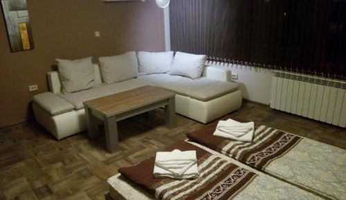 Two-Bedroom Suite with Mountain View