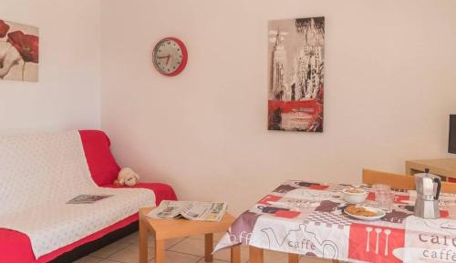 Apartment (6 Adults)