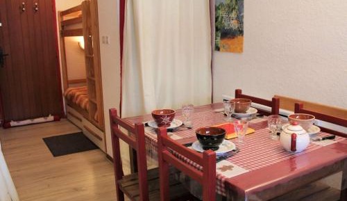 Apartment (4 Adults)