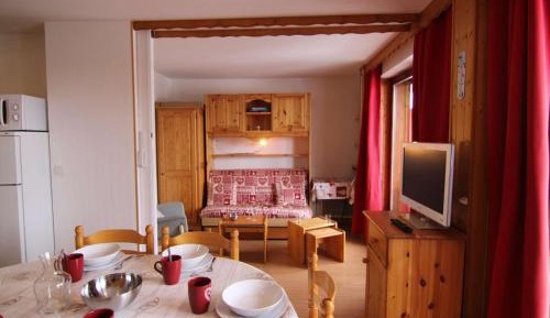 Apartment (6 Adults)