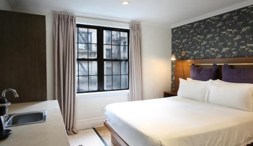 Queen Room
