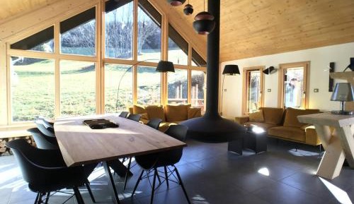 Holiday Home (8 Adults)