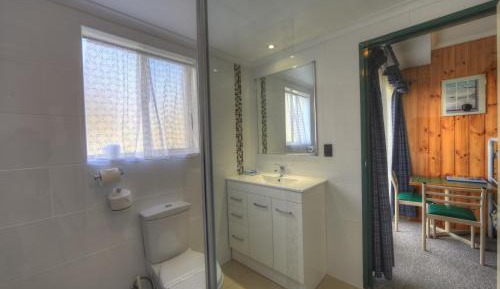 Budget Singles Room with 6 Bunk Beds