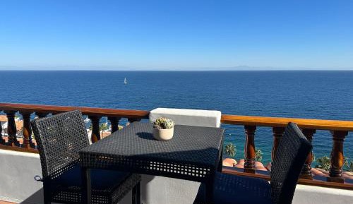 Premium Ocean Corner Unit, Fireplace, Golf Cart , 21 Steps from top