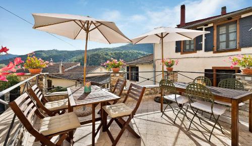 Superior One-Bedroom Apartment