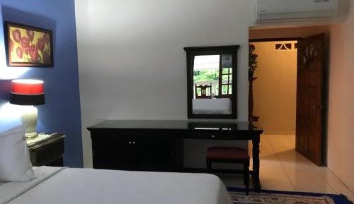 Superior King Suite
